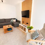 Casa Do Mike - Cozy 1 Bedroom Steps From The Apartmán Nazaré